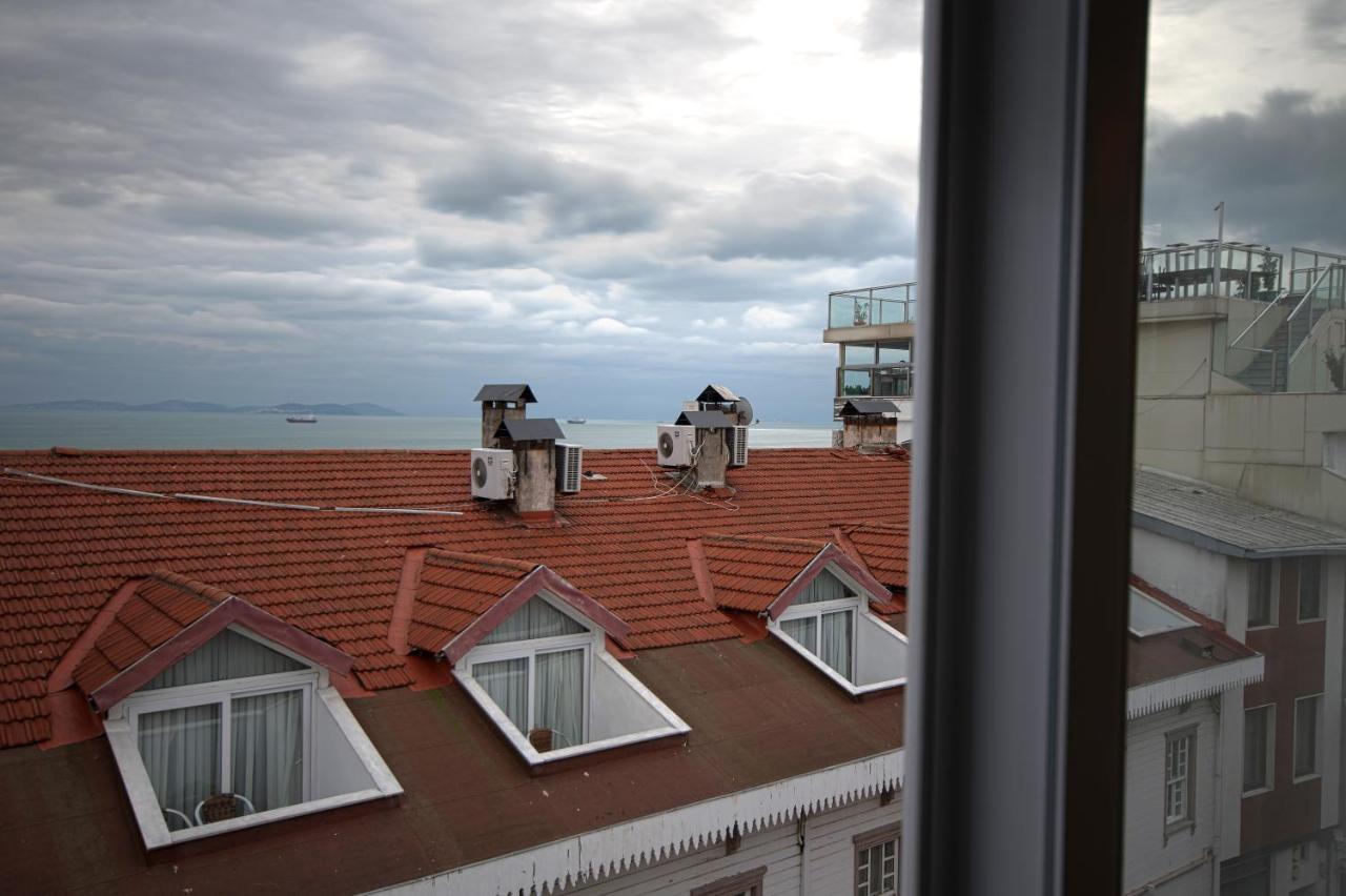 Camera Tripla Deluxe con Vista Mare