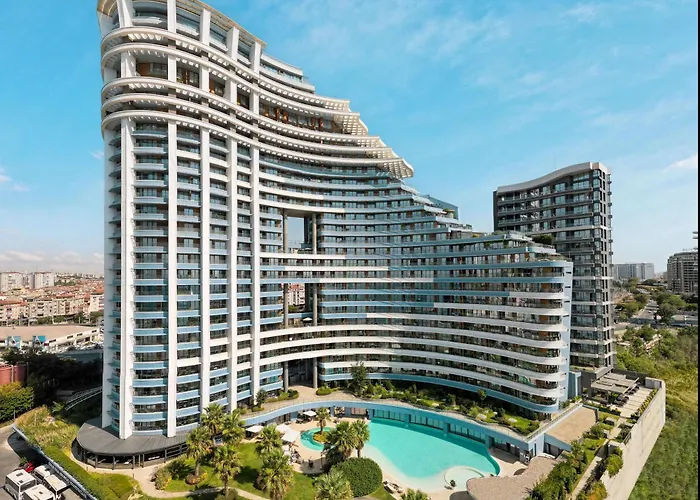 Hotel mit Pool: Radisson Blu Hotel Istanbul Ottomare
